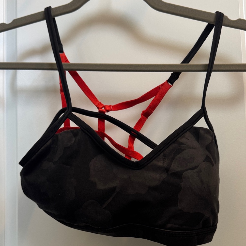 Lululemon Athletica Black and Red Strappy Bra